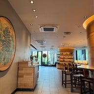 Starbucks Shinawatra Tower 3