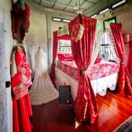 บรรยากาศ โต๊ะแดง - บ้านอาจ้อ Baan Ar-Jor บ้านอาจ้อ