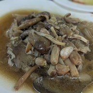 เมนูของร้าน เรณู