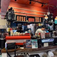 Velo Cafe Huahin หัวหิน