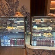 Maris Cafe And Eatery