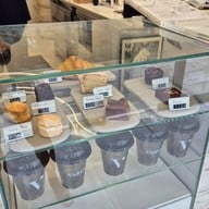 VAREN CHAROENKRUNG VAREN CHAROENKRUNG