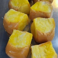 ปังปิ้ง เนยฉ่ำ ตลาดใหม่ไดโนเสาร์