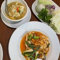 เรือนปั้นหยา สมุทรสาคร