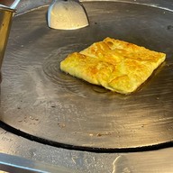 โรตีแม่ บางรักบาซ่า