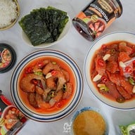 Arigato Japanese Restaurant (อาหารญี่ปุ่น ซูชิ ซาซิมิ ทะเลดอง หอยนางรม ) พุทธมณฑลสาย 1