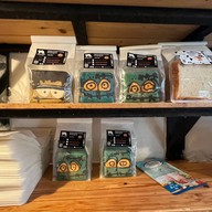 Shirokumaya Cafe พร้อมพงษ์