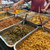 ครัวภูเก็ตxแพงใต้ ข้าวแกงใต้ อาหารตามสั่ง-ซอยสมานมิตร ซอยสมานมิตร