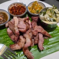 เผ็ดเผ็ด เผ็ดเผ็ด บิสโทร