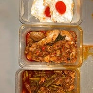 ครัวภูเก็ตxแพงใต้ ข้าวแกงใต้ อาหารตามสั่ง-ซอยสมานมิตร ซอยสมานมิตร