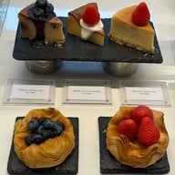 เมนูของร้าน Layer Lopburi