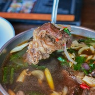 เสี่ยครัวไทย ถ.เฉลิมพระเกียรติ ร.๙