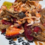 เผ็ดเผ็ด เผ็ดเผ็ด บิสโทร