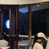 อาเว้ง ถนนราชวงศ์