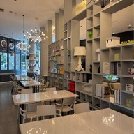 คาเฟ่ อูโน่