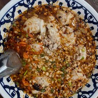 เล็กใหญ่ ก๋วยเตี๋ยวต้มยำโบราณ บรรทัดทอง