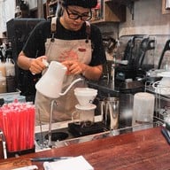 หลง คาเฟ่