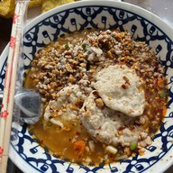 เมนูของร้าน เล็กใหญ่ ก๋วยเตี๋ยวต้มยำโบราณ บรรทัดทอง