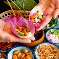 เมนูของร้าน Nava Restaurant The Salil Riverside Hotel