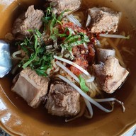 เมนูของร้าน ก๋วยเตี๋ยว สี่ จอ