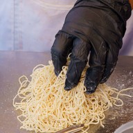 เจ๊ติ๊ก บะหมี่เกี๊ยวปู-หมูแดง