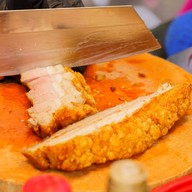 เจ๊ติ๊ก บะหมี่เกี๊ยวปู-หมูแดง