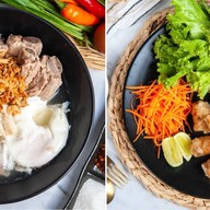 เวียตเหนือ สุกี้รสเด็ดxจั๊บญวน อาหารเวียดนาม อาหารเหนือ ก๋วยจั๊บ ก๋วยเตี๋ยว ลำลูกกา