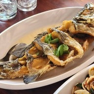 เมนูของร้าน ยายตุ๊ซีฟู๊ด จันทบุรี