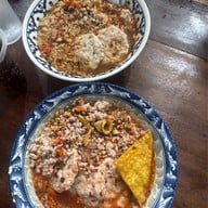 เล็กใหญ่ ก๋วยเตี๋ยวต้มยำโบราณ บรรทัดทอง