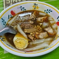 เมนูของร้าน ก๋วยจั๋บน้ำข้นวัดแขก สีลม 20 วัดแขก