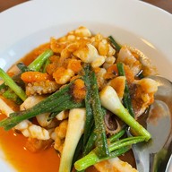 เรือนปั้นหยา สมุทรสาคร