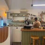 เขมจิตต์ คาเฟ่ แอนด์ เบด