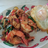 เย็นตาโฟ ถนนบันเทิง&ข้าวกระเพราทำถึง