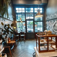 B Bake Coffee & Bakery