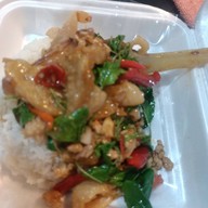 เย็นตาโฟ ถนนบันเทิง&ข้าวกระเพราทำถึง