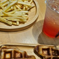 Marine Board Game&Café นครปฐม