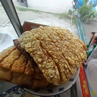 เย็นตาโฟ ถนนบันเทิง&ข้าวกระเพราทำถึง