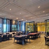 บรรยากาศ Albricias Restaurant โรงแรมชาเทรียม เรซิเดนซ์ สาทร กรุงเทพฯ