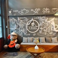 B Bake Coffee & Bakery