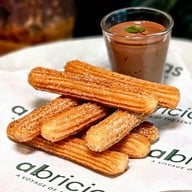 เมนูของร้าน Albricias Restaurant โรงแรมชาเทรียม เรซิเดนซ์ สาทร กรุงเทพฯ