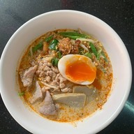 ข้าวมันไก่ใบบุญ/ก๋วยเตี๋ยว หลังศาลากลาง