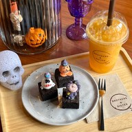 BROTHERS & SISTER CAFE -