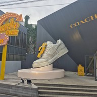 บรรยากาศ Cat Street