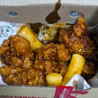 GUGU Chicken อโศก