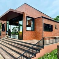 The Deck at Midwinter Khao Yai