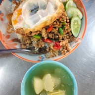 เมนูของร้าน ร้านข้าวจานเดียวอิ่มอิ่ม
