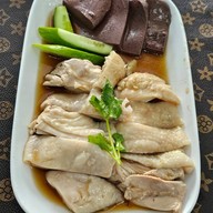 Food or drink of ฉ่ำ ข้าวมันไก่สิงคโปร์ ต้นตำรับซุปปู