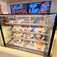 HOLIDAY PASTRY (ฮอลิเดย์ พาสทรี)- เซ็นทรัลเวิลด์