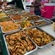 ข้าวแกงคุณยาย มารเกต เพลส เทพรักษ์