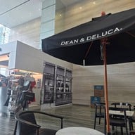 บรรยากาศ DEAN & DELUCA สามย่าน มิตรทาวน์